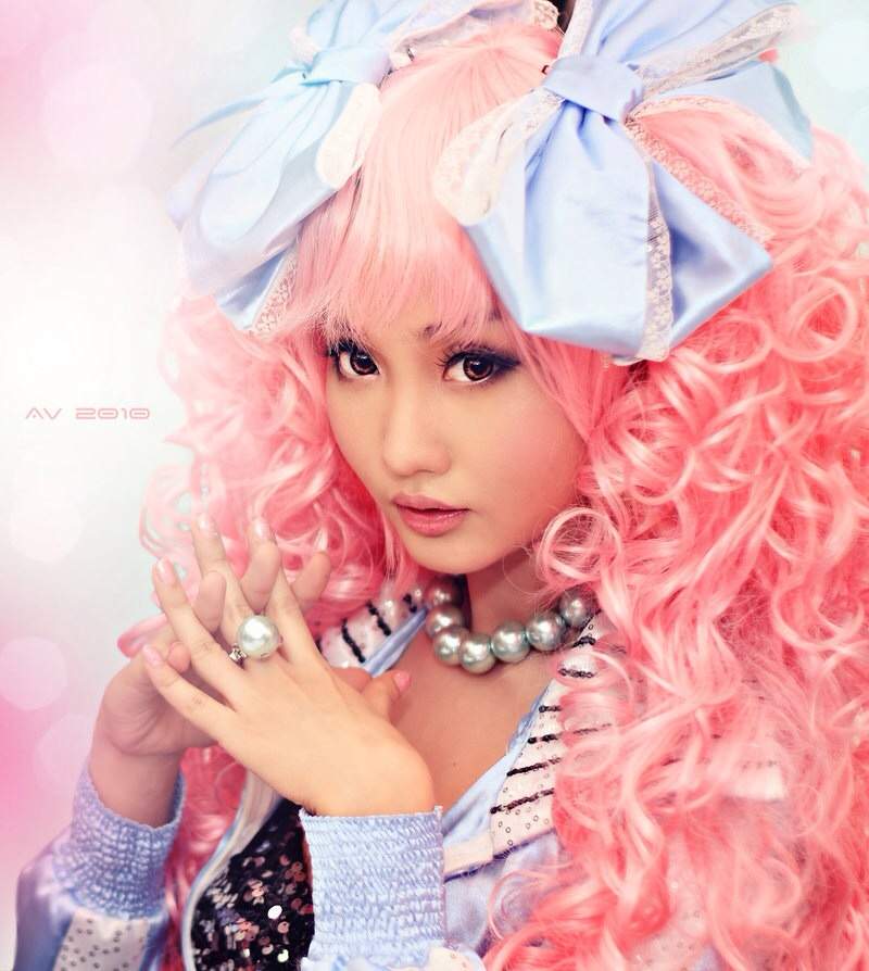 Monroe sweets pinky