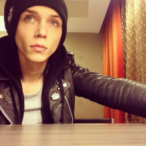 Andy Biersack | Virtual Space Amino