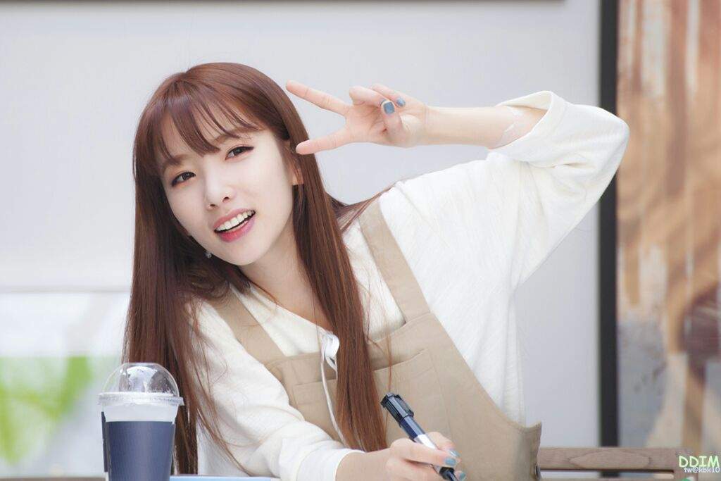 Jisook | K-Pop Amino