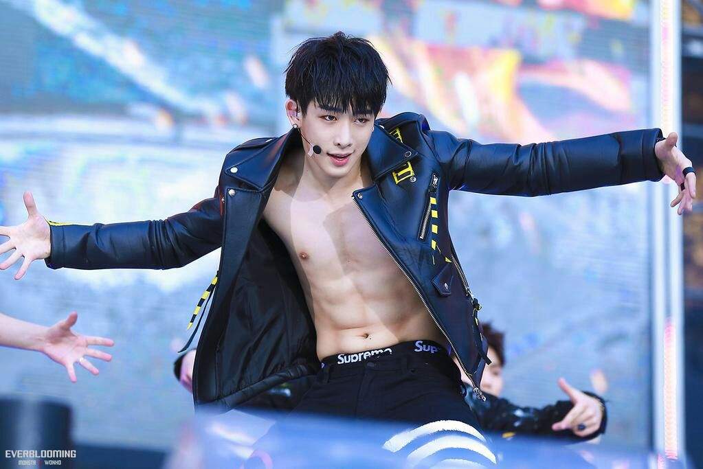 Monsta X S Wonho Has A Hot Body K Pop Amino