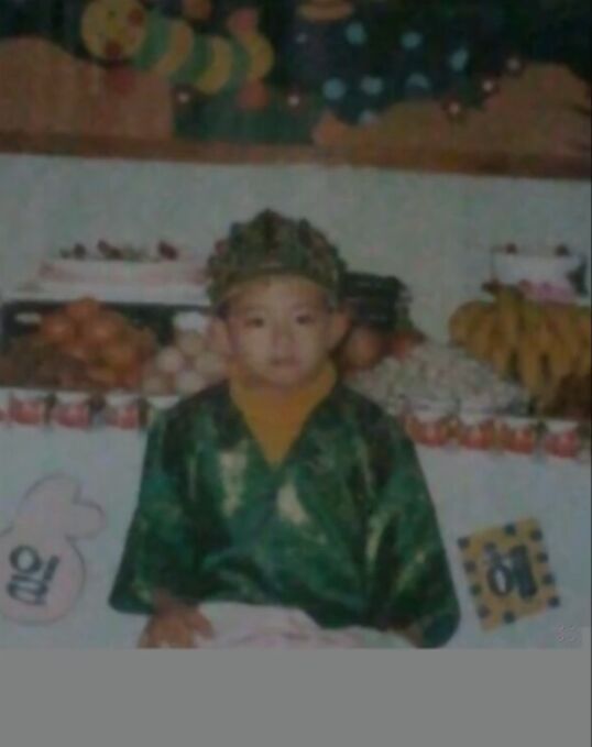 BTS' childhood pics ! | K-Pop Amino