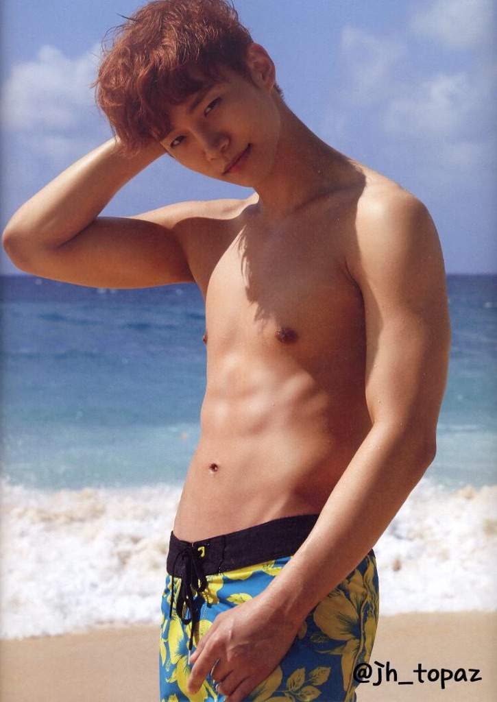 Junho Shirtless