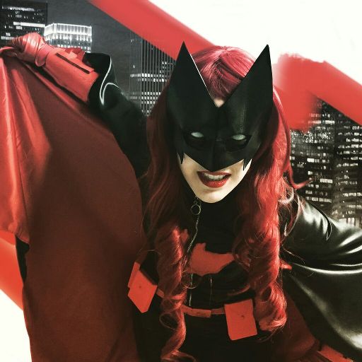 Batwoman (Kate Kane) | Wiki | Cosplay Amino