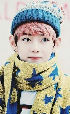 Taehyung bts fanpop kim wallpaper cute background boys maid pretending bangtan club artículo wattpad Taehyung | K-Pop Amino