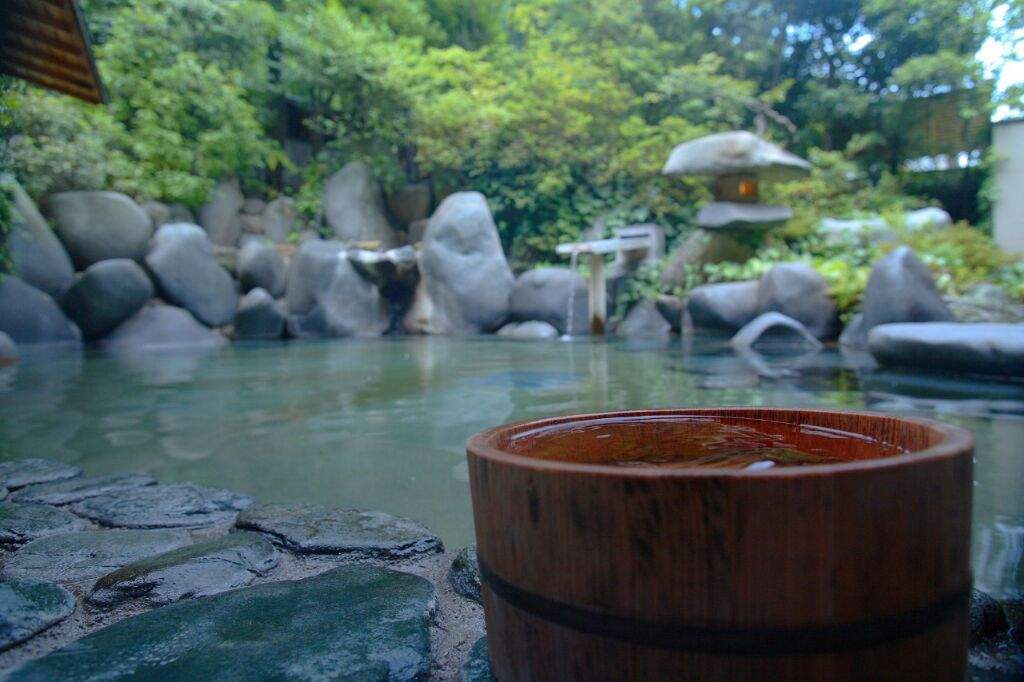 Japanese Hot Springs | Anime Amino