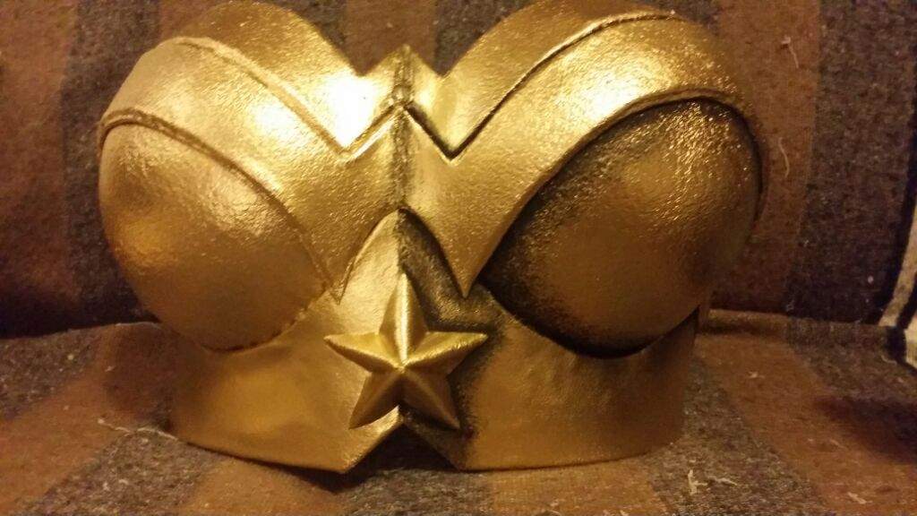 Worbla How I Made My Breastplate For Wonder Woman Cosplay Amino 6613