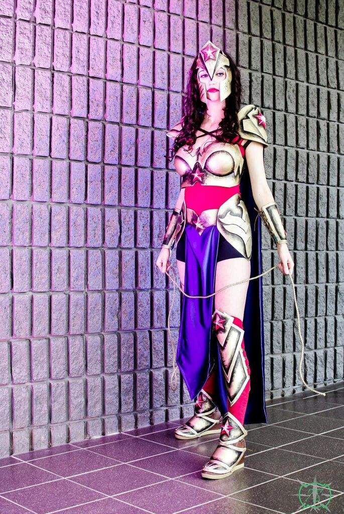 Worbla How I Made My Breastplate For Wonder Woman Cosplay Amino 0771