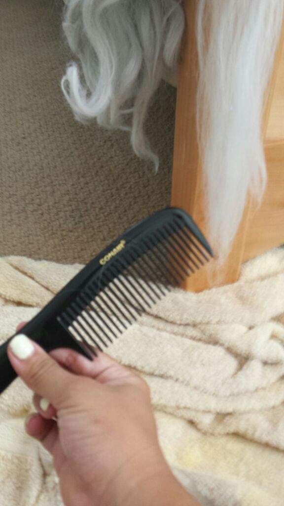 How To Untangle A Long Curly Wig Cosplay Amino