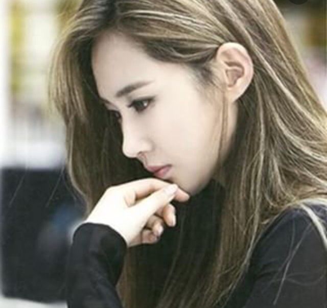 [Appreciation] Female idols with flawless side profiles - Celebrity