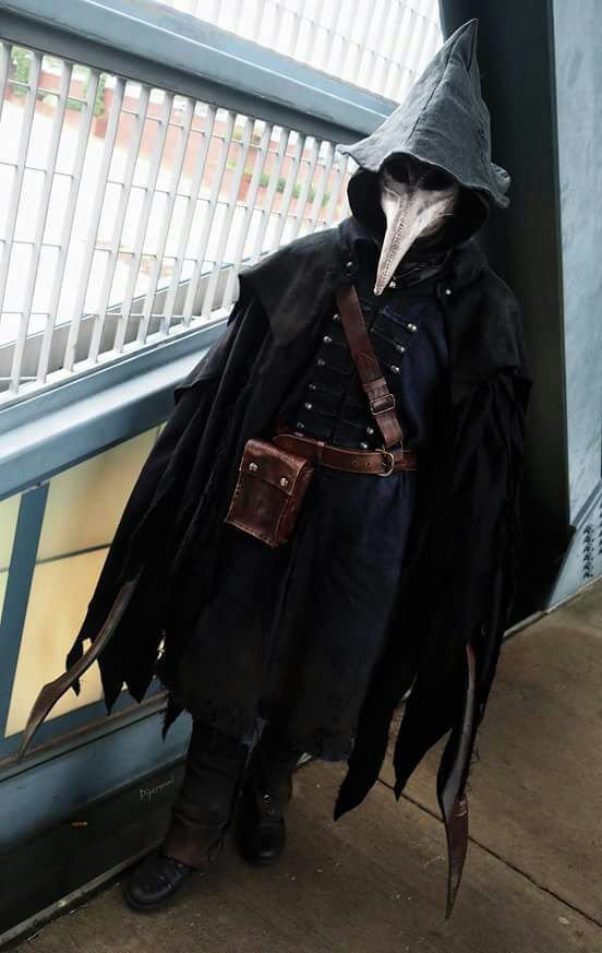 eileen the crow sideshow