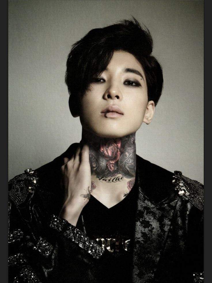 Male Idols With Tattoos....💭 | K-Pop Amino