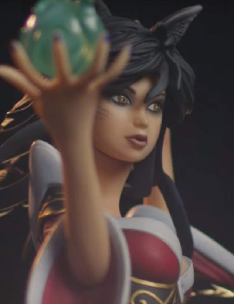 ahri statue