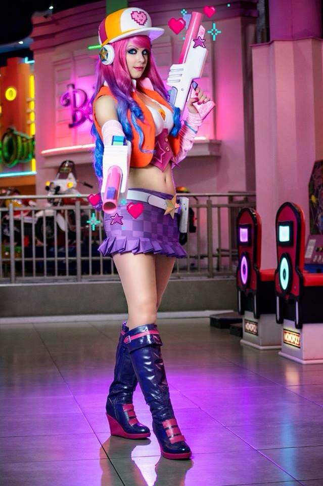 Miss Fortune Arcade Cosplay - League of Legends 2 by 