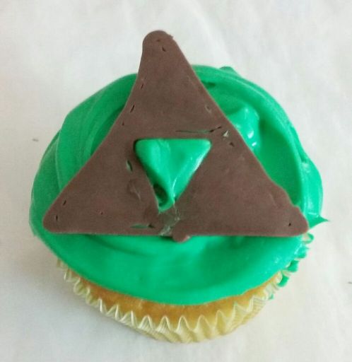 Zelda Triforce Cupcake Crafty Amino