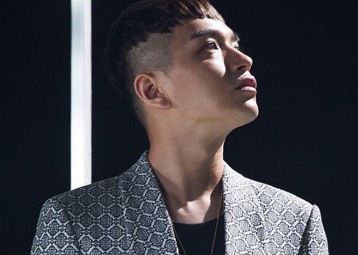 How Tall is Simon Dominic? – How Tall is Man?