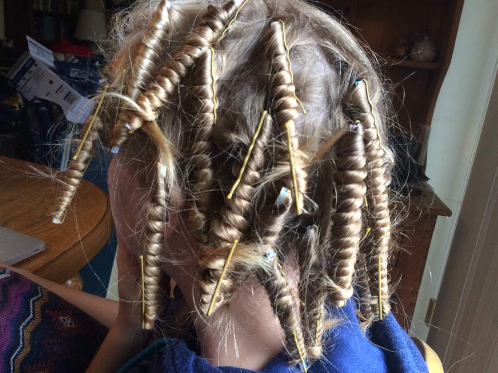 how-to-hair-straw-curls-virtual-space-amino