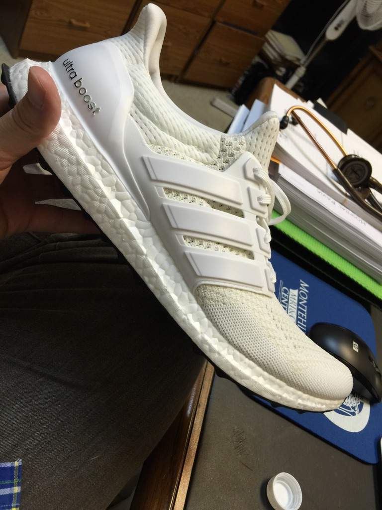 white ultraboost 3.0