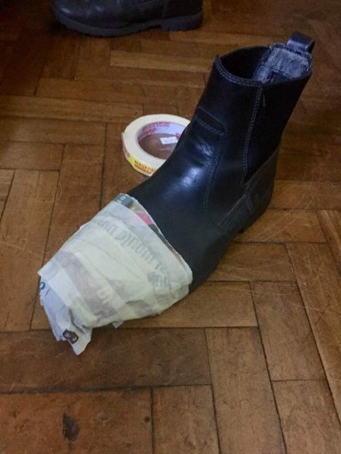 boot toes