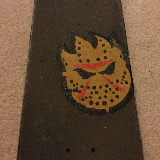 simple skateboard grip tape art