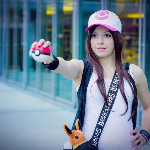 Pokemon Trainer Hilda 