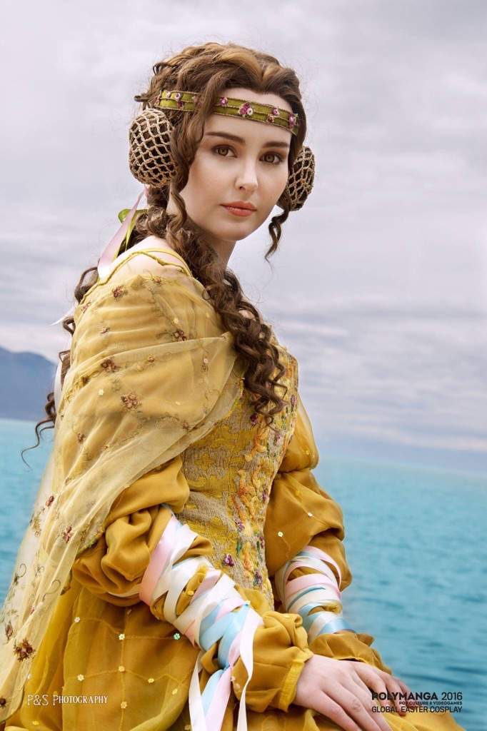 Padm Amidala Cosplay Amino