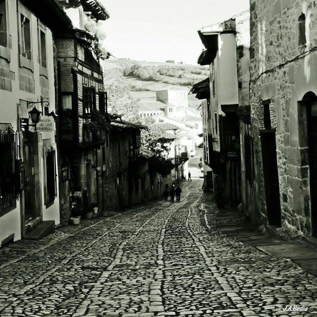 cobbled-streets-photography-amino