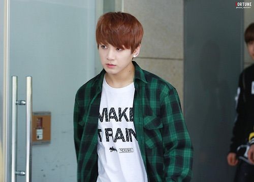 jungkook in green shirt