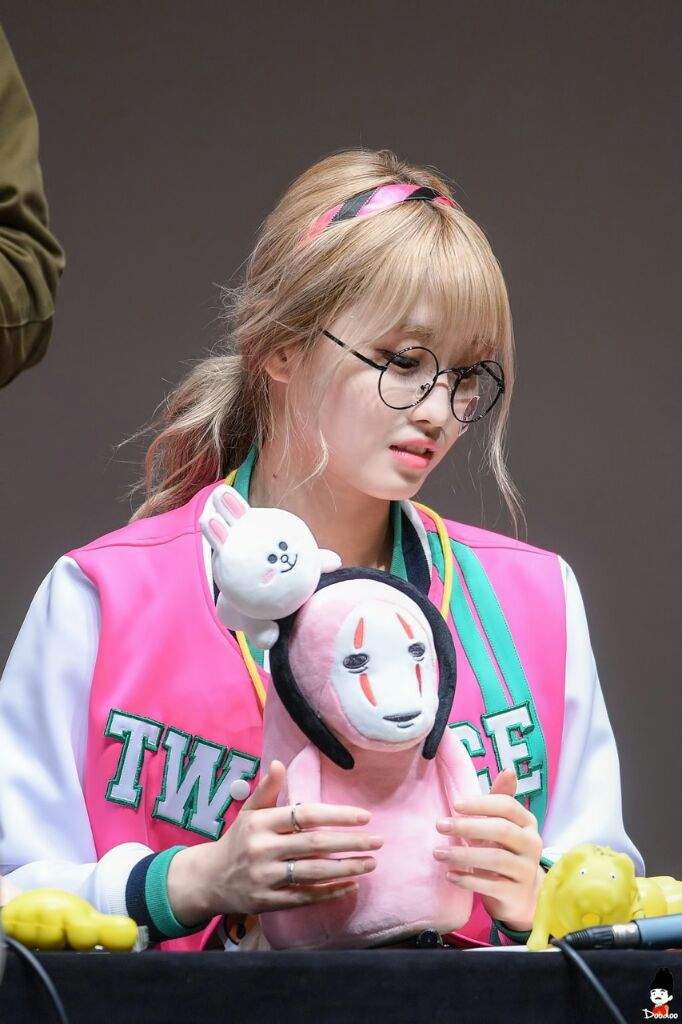 Momo Wearing Glasses K Pop Amino