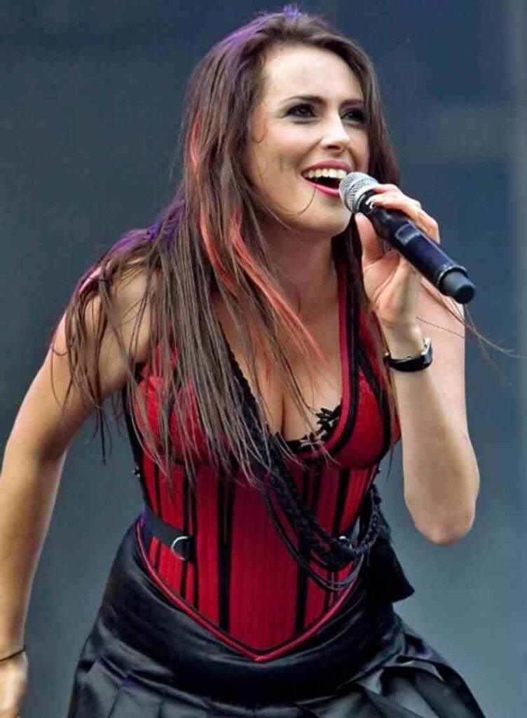 my-top-10-favorite-female-vocalists-metal-amino