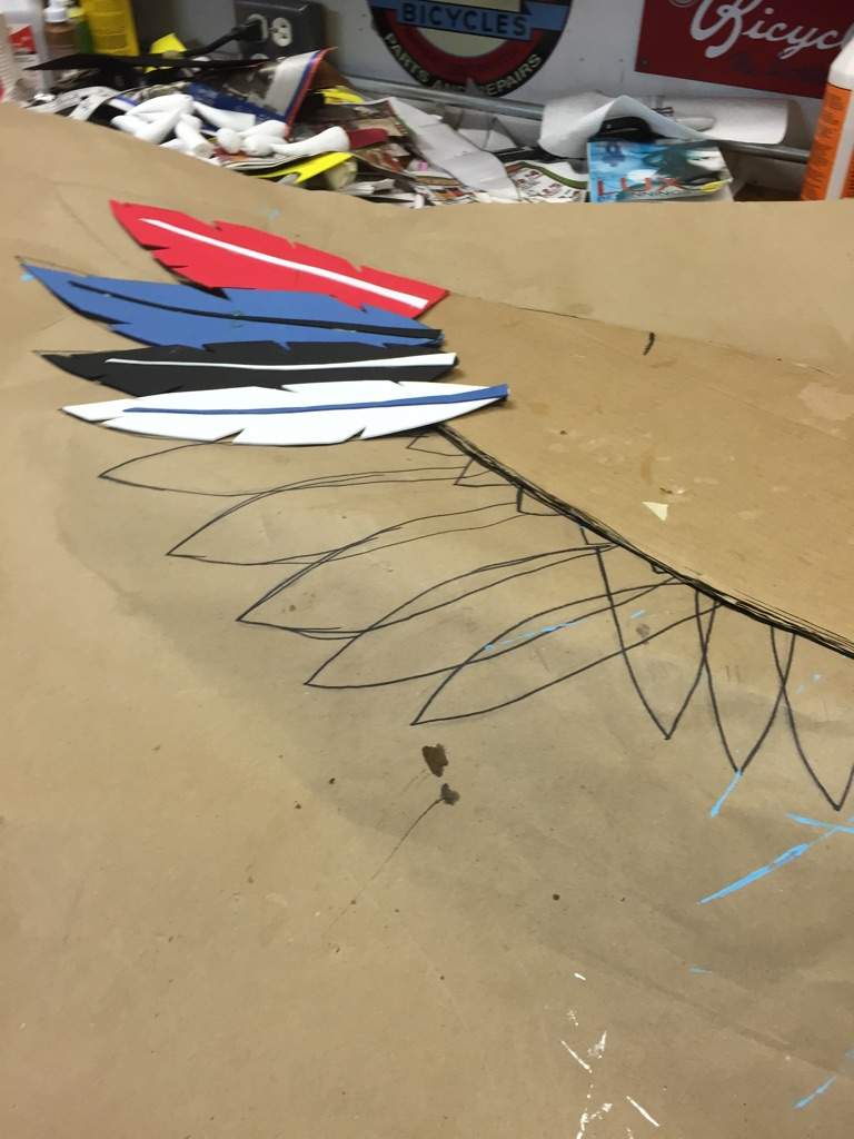 Giant wing tutorial (craft foam and cardboard) Cosplay Amino