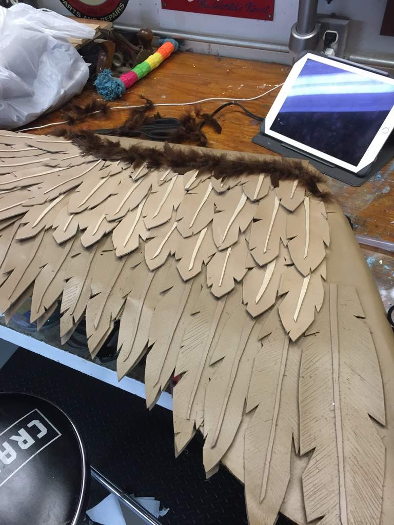 Giant wing tutorial (craft foam and cardboard) Cosplay Amino