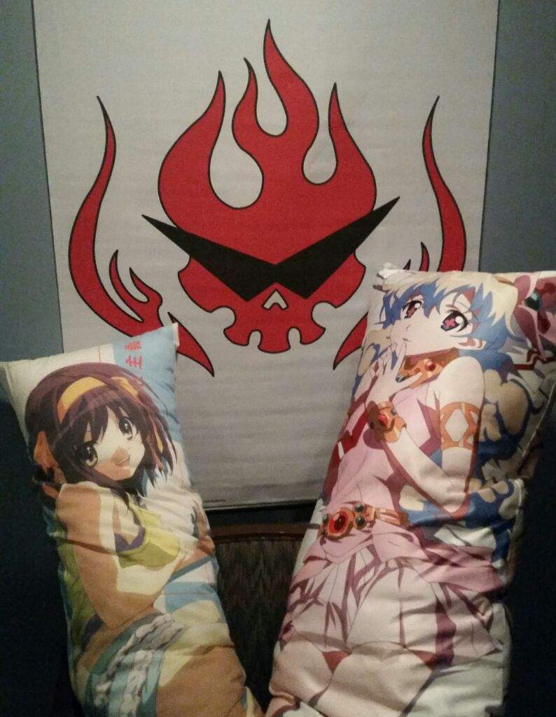 weeb body pillow