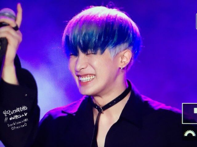 Wonho's White and Blue Hair Transformation - wide 9