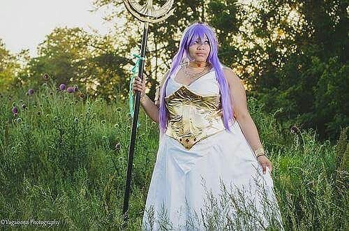 saint seiya athena cosplay