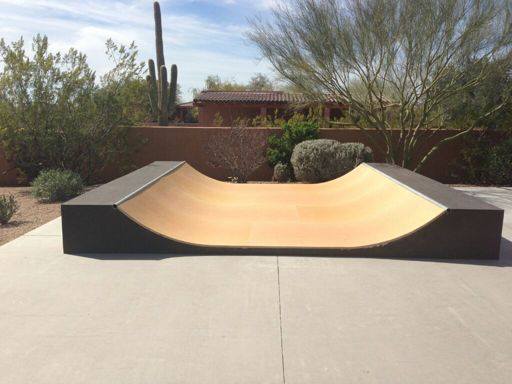 skateboard mini ramp
