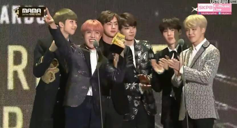 BTS Gana Dos Premios Daesang En Los MAMA 2016 | •K-Pop• Amino