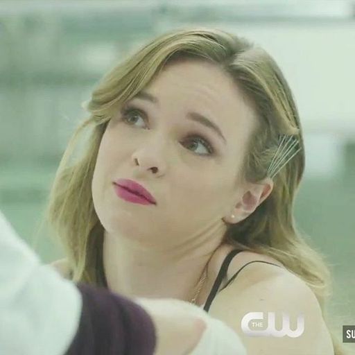 Caitlin Snow | Wiki | •Cómics• Amino