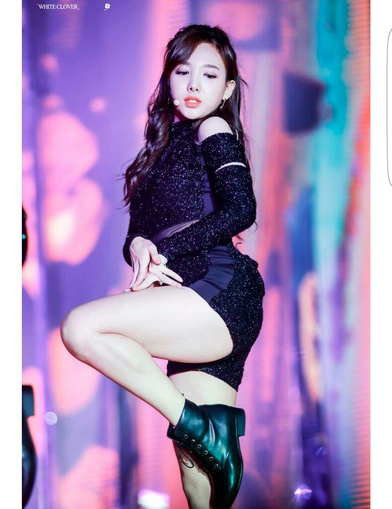 Top 10 Sexiest Outfits Of Twice Nayeon Twice 트와이스 Amino