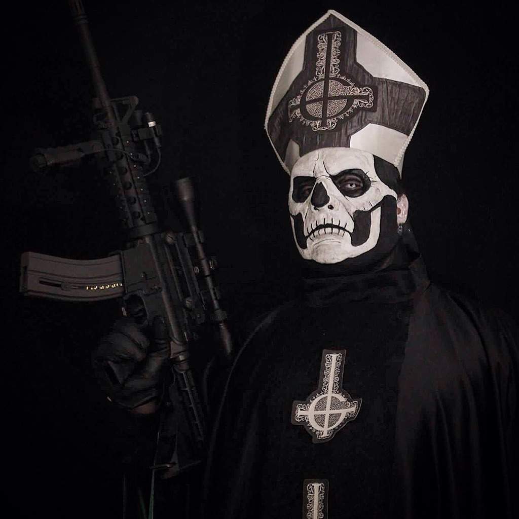 papa emeritus 2 hat