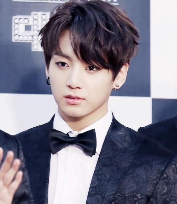 jungkook(jeon jeong-guk)