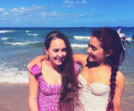 Ari Bff Alexa Luria Wiki Ariana Grande Amino