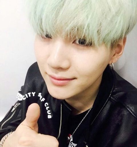 Feliz Cumpleaños Suga 😘😘😘😘😘😘 Feliz 24 Suga | B L O G G E R S Amino