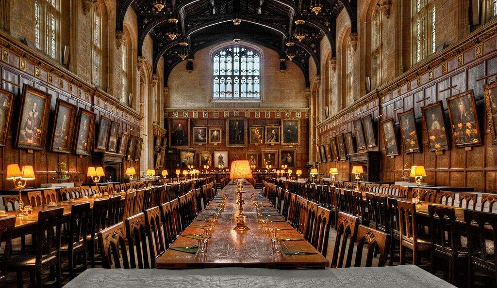 hogwarts castle dining room