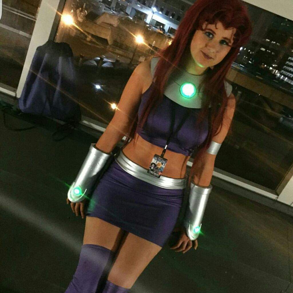 Starfire Cosplay | Cosplay Amino