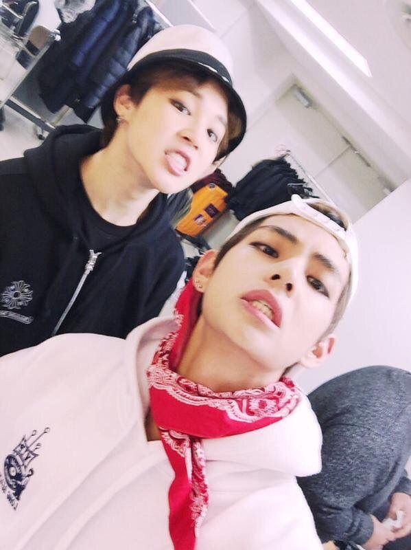 VMIN Selca 😍💘 | ARMY's Amino