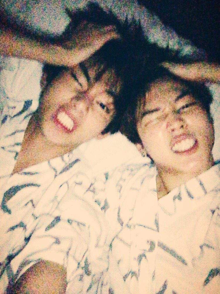 VMIN Selca 😍💘 | ARMY's Amino