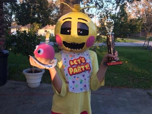 fnaf 1 chica cosplay