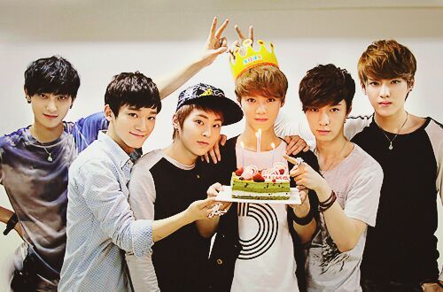 Happy Birthday Luhan Oppa Exo 엑소 Amino