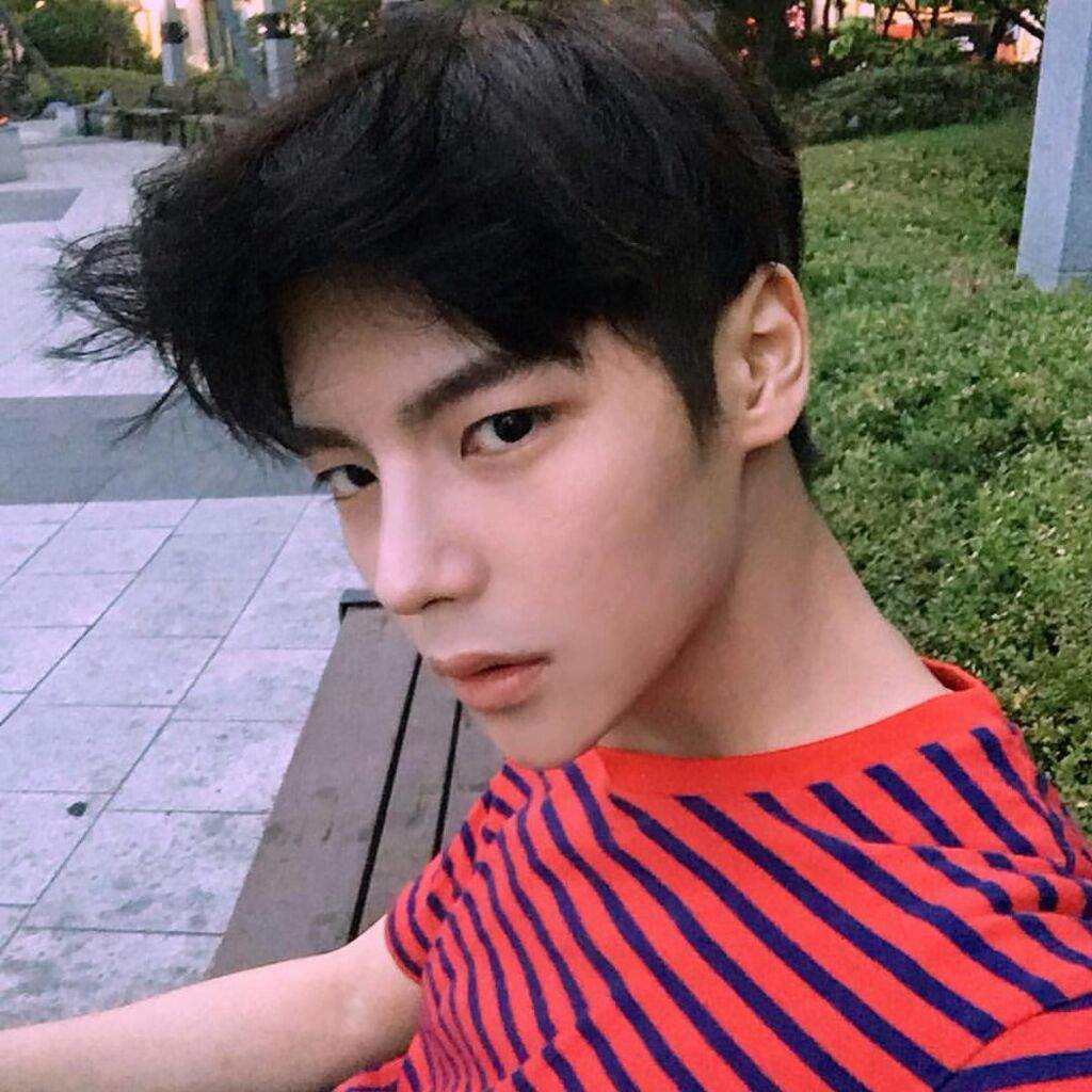 Yoon Yongbin | Produce 101 Boys Amino