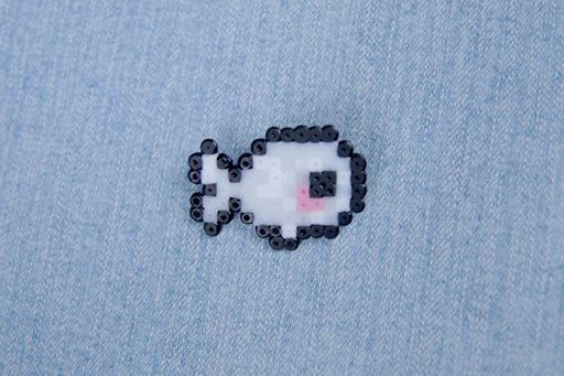 kawaii-seal-perler-bead-pin-crafty-amino